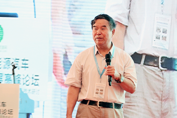 陳全世：新能源汽車(chē)產(chǎn)業(yè)的政策及技術(shù)路線