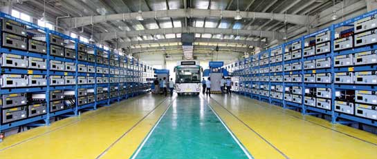 繼&ldquo;股神&rdquo;巴菲特投資比亞迪之后，&ldquo;首富&rdquo;李嘉誠(chéng)再步后塵，2010年初以4億元配股為條件，間接入主一家國(guó)內(nèi)動(dòng)力電池生產(chǎn)商。在公開(kāi)信息中，他們都聲稱看中了投資企業(yè)的&ldquo;動(dòng)力電池研發(fā)技術(shù)&rdquo;。