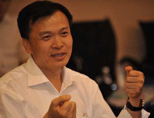 宋?。褐苯影l(fā)展純電動(dòng)汽車不是科學(xué)決策