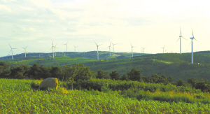 &ldquo;十一五&rdquo;以來，遼寧風(fēng)電快速發(fā)展。風(fēng)電裝機容量從2005年底的12.7萬千瓦，增長到目前的475.59萬千瓦，是2005年的37倍