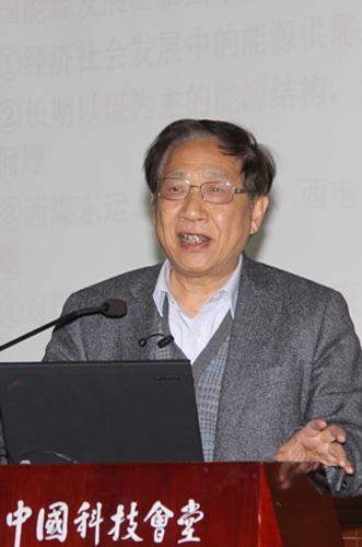 中國(guó)工程院院士、中國(guó)核工業(yè)集團(tuán)公司科技委副主任葉奇蓁參加&ldquo;科學(xué)家與媒體面對(duì)面&rdquo;活動(dòng)